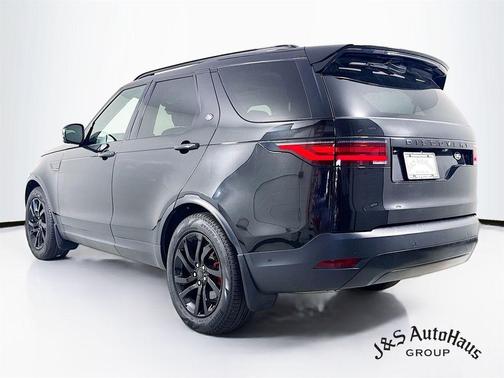 2023 Land Rover Discovery S