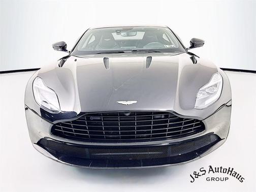 2017 Aston Martin DB11 Base