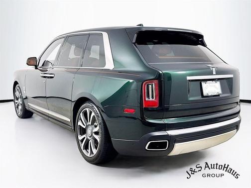 2023 Rolls-Royce Cullinan Base
