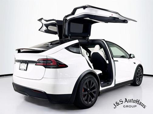 2023 Tesla Model X Plaid
