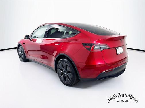 2024 Tesla Model Y Long Range
