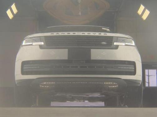 2025 Land Rover Range Rover P400 SE 7 Seat