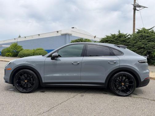 Gray 2022 Porsche Cayenne Turbo GT