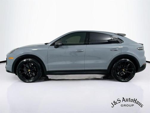 Gray 2022 Porsche Cayenne Turbo GT