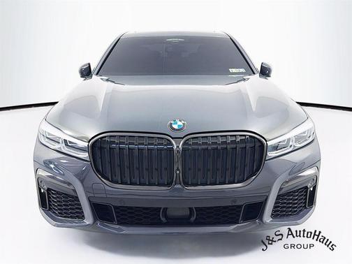 2022 BMW 750 i xDrive