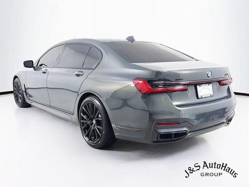 2022 BMW 750 i xDrive