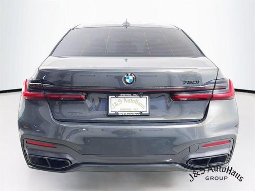 2022 BMW 750 i xDrive