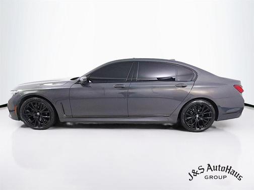 2022 BMW 750 i xDrive