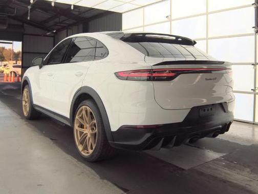 2023 Porsche Cayenne Turbo GT