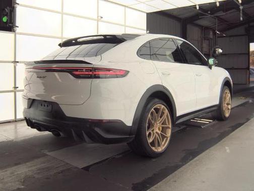 2023 Porsche Cayenne Turbo GT