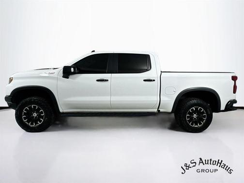 Summit White 2023 Chevrolet Silverado 1500 ZR2