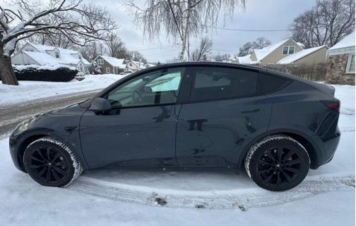 2024 Tesla Model Y Long Range