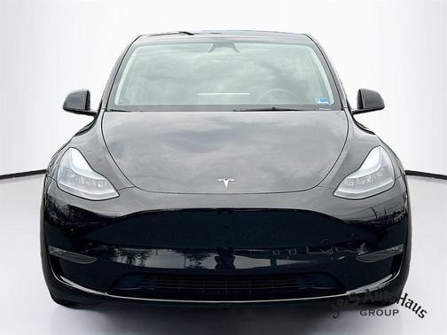 Black 2025 Tesla Model Y Performance