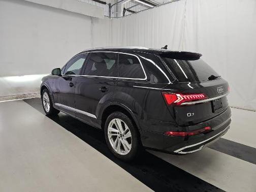 2022 Audi Q7 55 Premium Plus