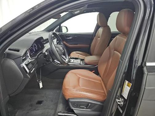 2022 Audi Q7 55 Premium Plus