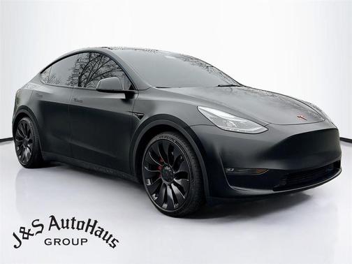 2023 Tesla Model Y Performance
