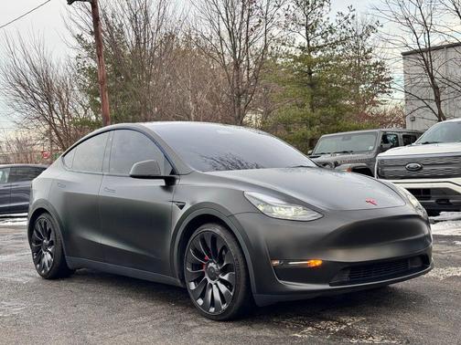 2023 Tesla Model Y Performance