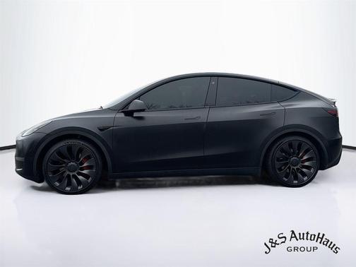 2023 Tesla Model Y Performance