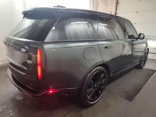 2023 Land Rover Range Rover P400 SE