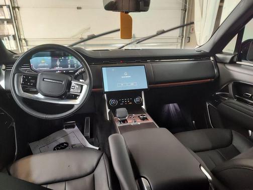 2023 Land Rover Range Rover P400 SE