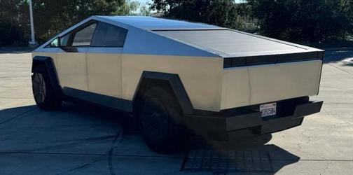 2024 Tesla Cybertruck Base