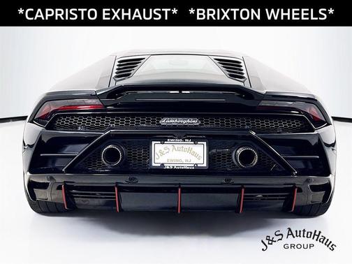 2021 Lamborghini Huracan EVO Base