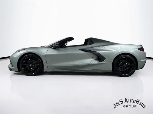 Gray Metallic 2024 Chevrolet Corvette Stingray w/3LT