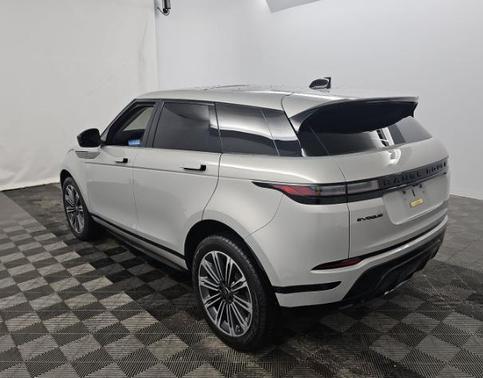 Seoul Pearl Silver 2024 Land Rover Range Rover Evoque Dynamic SE