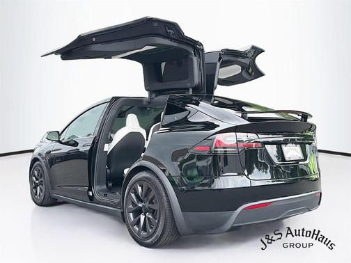Black 2024 Tesla Model X Base