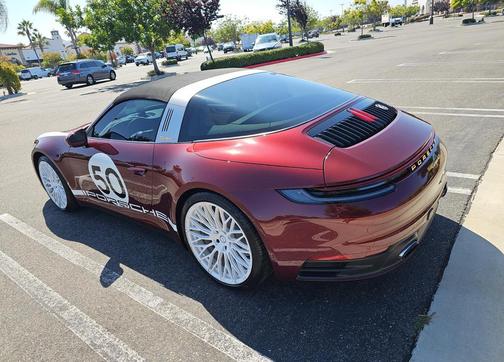 2021 Porsche 911 Targa 4S