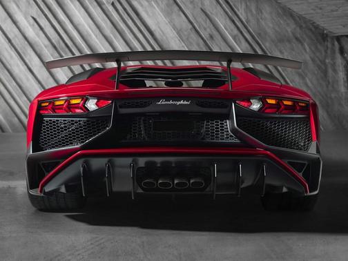 2016 Lamborghini Aventador LP750-4 Superveloce