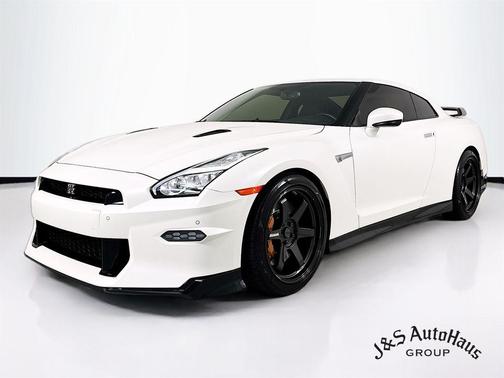 2024 Nissan GT-R Premium