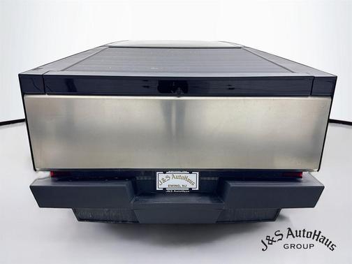 2024 Tesla Cybertruck Cyberbeast