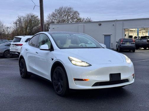 2025 Tesla Model Y Long Range