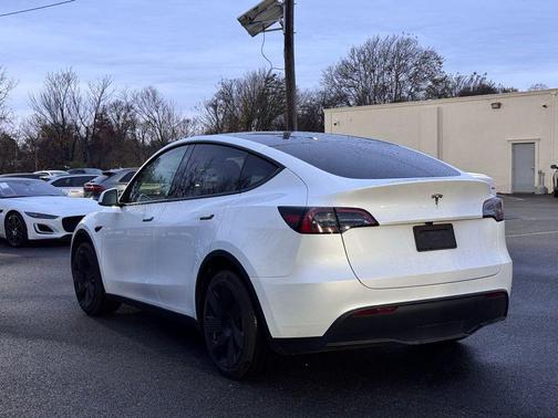 2025 Tesla Model Y Long Range