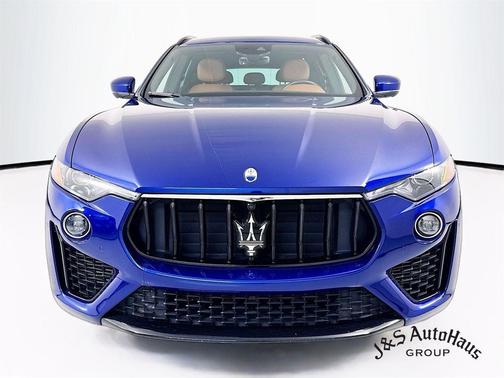 2022 Maserati Levante Modena