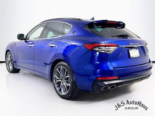 2022 Maserati Levante Modena
