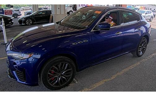 2022 Maserati Levante Modena