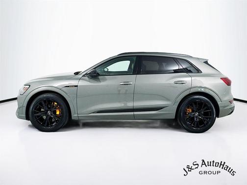 2022 Audi e-tron Premium