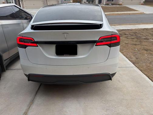 2022 Tesla Model X Plaid