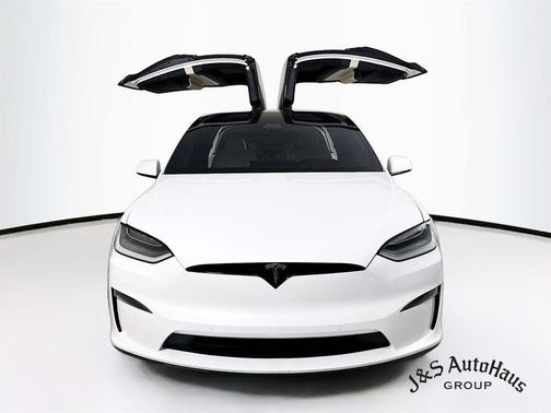 2022 Tesla Model X Plaid