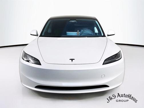 2024 Tesla Model 3 Long Range