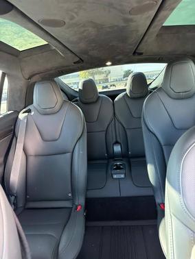 2025 Tesla Model X Base