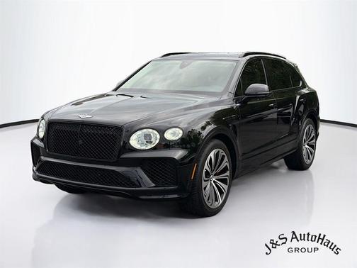 Black 2021 Bentley Bentayga V8