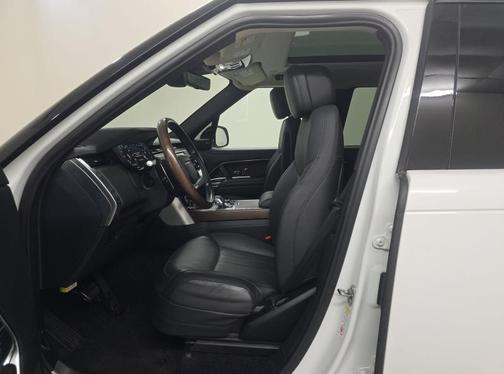 Fuji White 2023 Land Rover Range Rover P530 SE