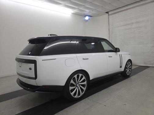 Fuji White 2023 Land Rover Range Rover P530 SE