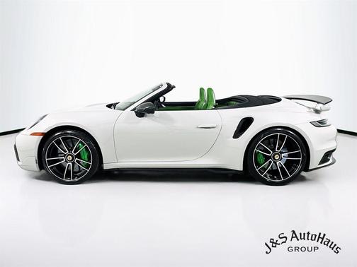 2022 Porsche 911 Turbo S