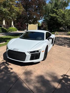 2017 Audi R8 5.2 quattro Plus
