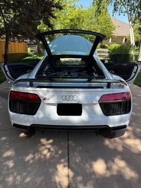 2017 Audi R8 5.2 quattro Plus