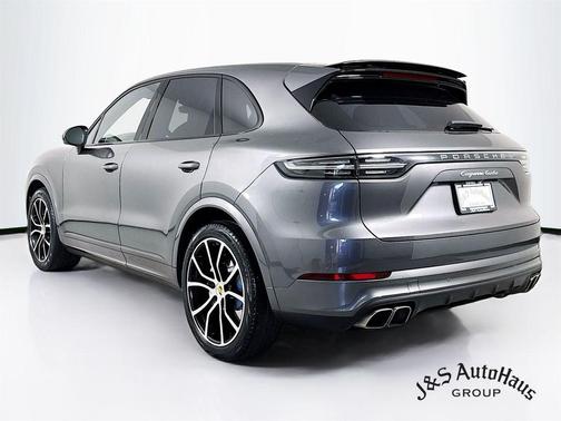 2020 Porsche Cayenne Turbo